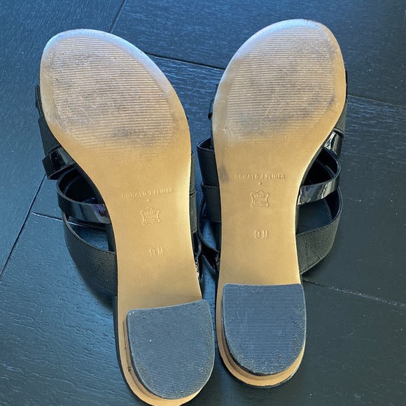 Donald J Pliner Black Leather/Fabric Sandals. Size 9. - Picture 8 of 9